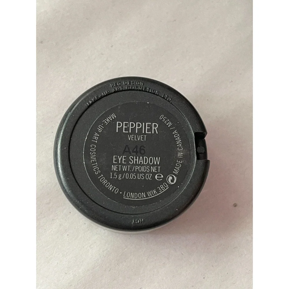 MAC‎ M·A·C Eye Shadow Peppier Velvet 0.05 oz/1.5 g Full Size New No Box Rare